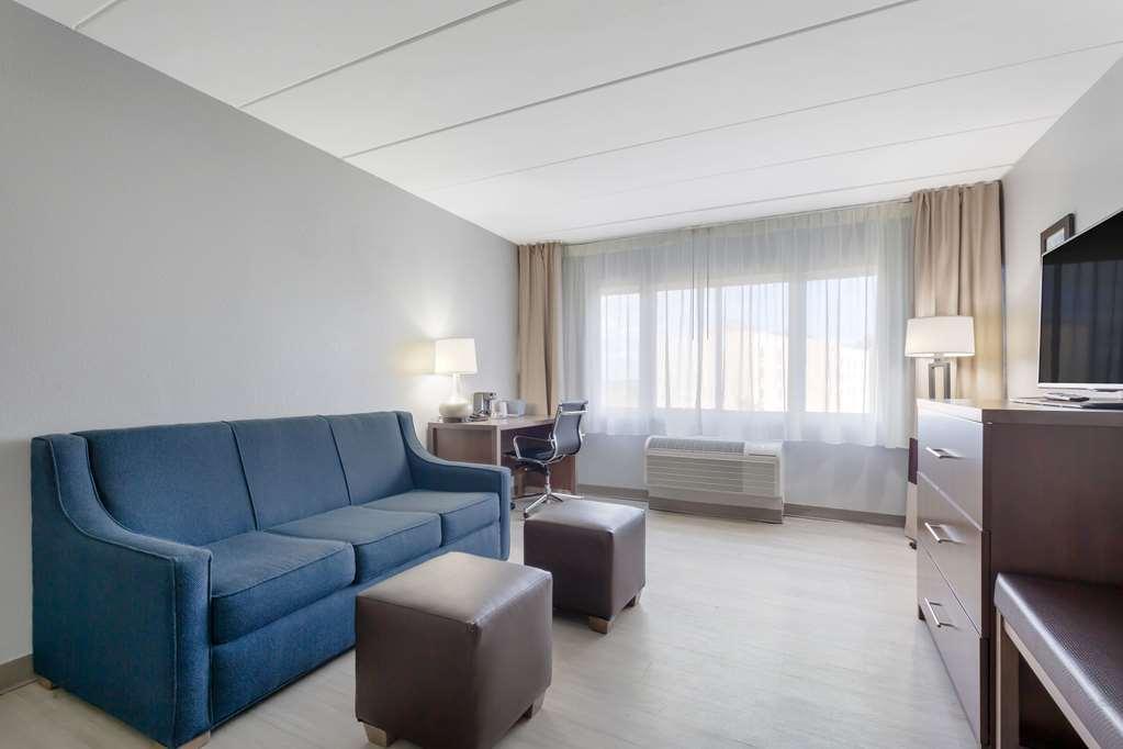 Clarion Hotel & Suites BWI Airport North Baltimore Pokoj fotografie