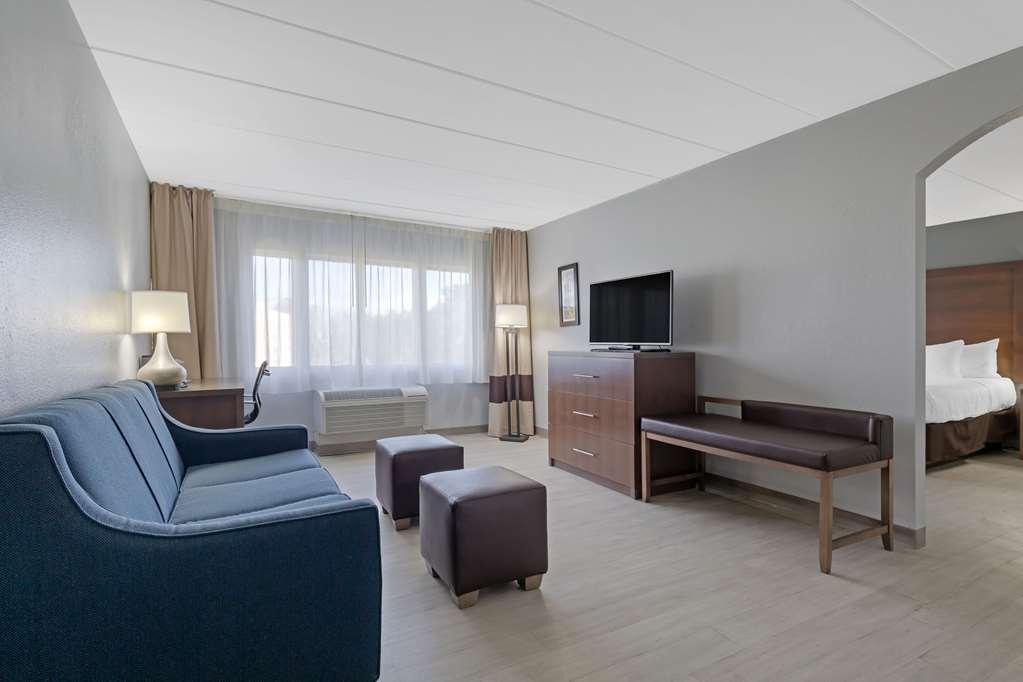 Clarion Hotel & Suites BWI Airport North Baltimore Pokoj fotografie